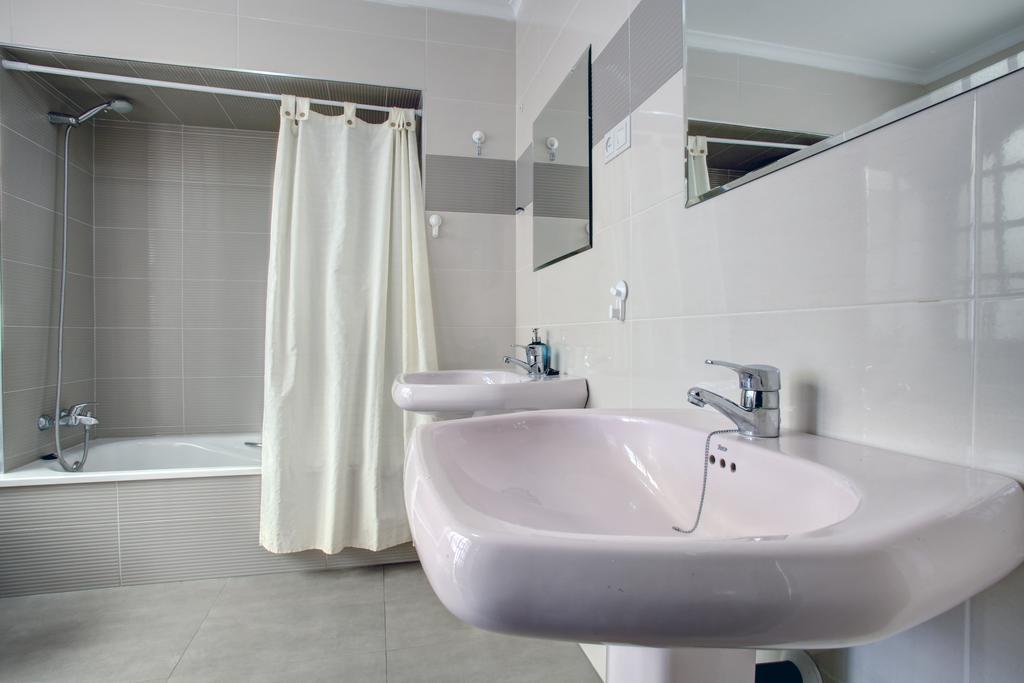 רונדה Holiday House Abul Beka חדר תמונה