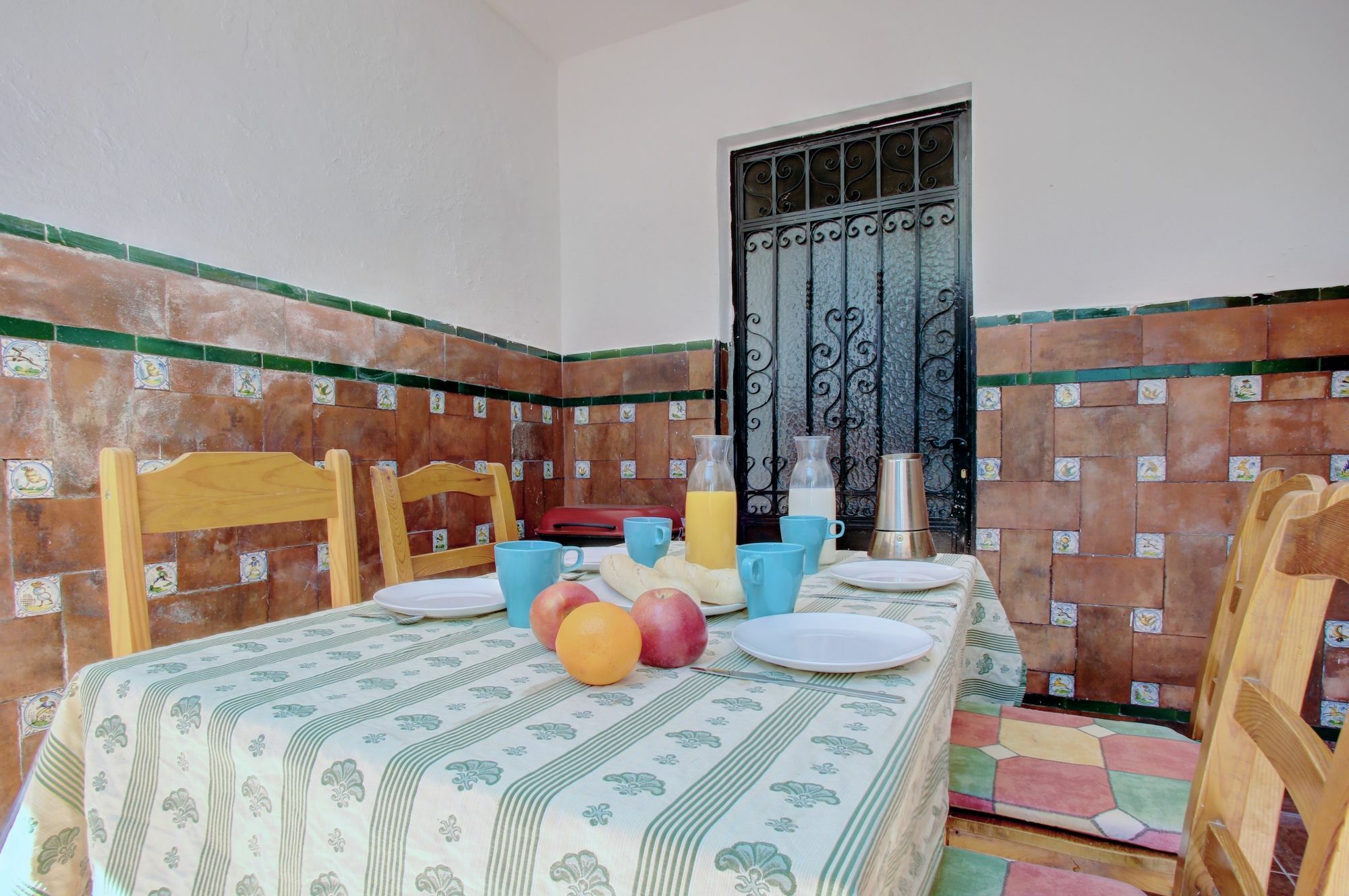 רונדה Holiday House Abul Beka מראה חיצוני תמונה